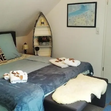 Cinta Ferienhaus 53°35'n 7°11'o