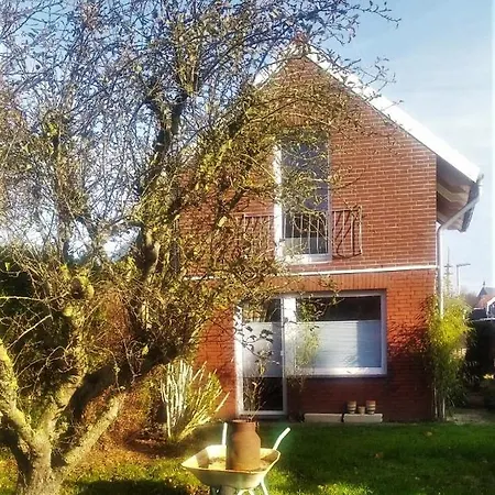 Holiday home Cinta Ferienhaus 53°35'n 7°11'o Norden